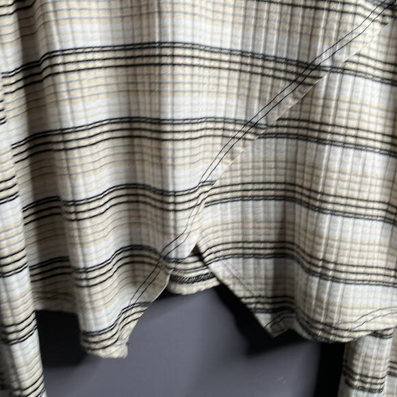 Glow Passion Cream and Black Striped Cold Shoulder Top Size Small - Picture 4 of 8